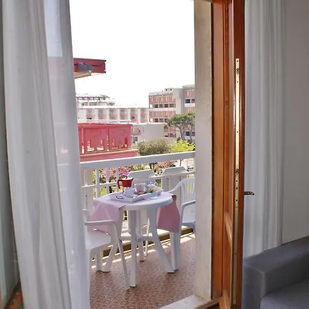 Apartment Marcello-piazza Torino-lido Di *